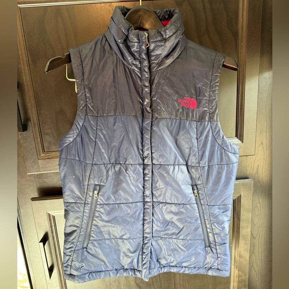 The North Face Dark Blue Quilted Vest size mid weight gorpcore Medium